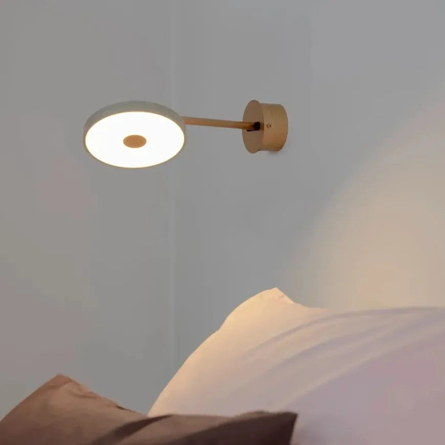 Asteria vegglampe lang til skjult anlegg