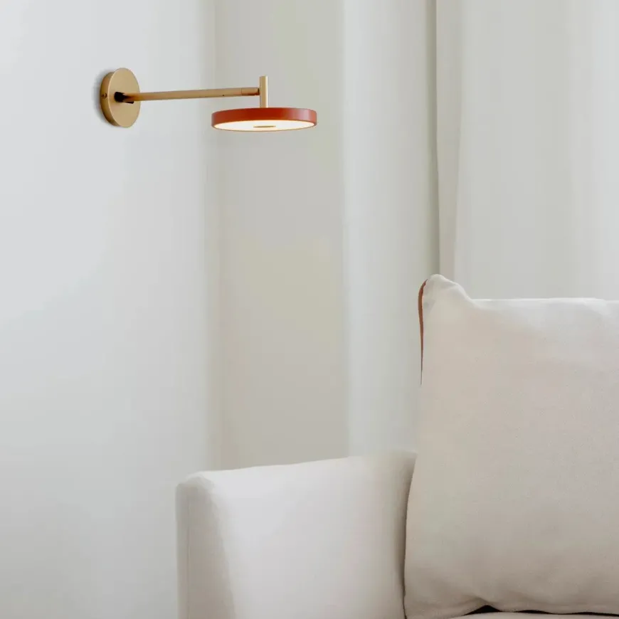 Asteria vegglampe lang til skjult anlegg