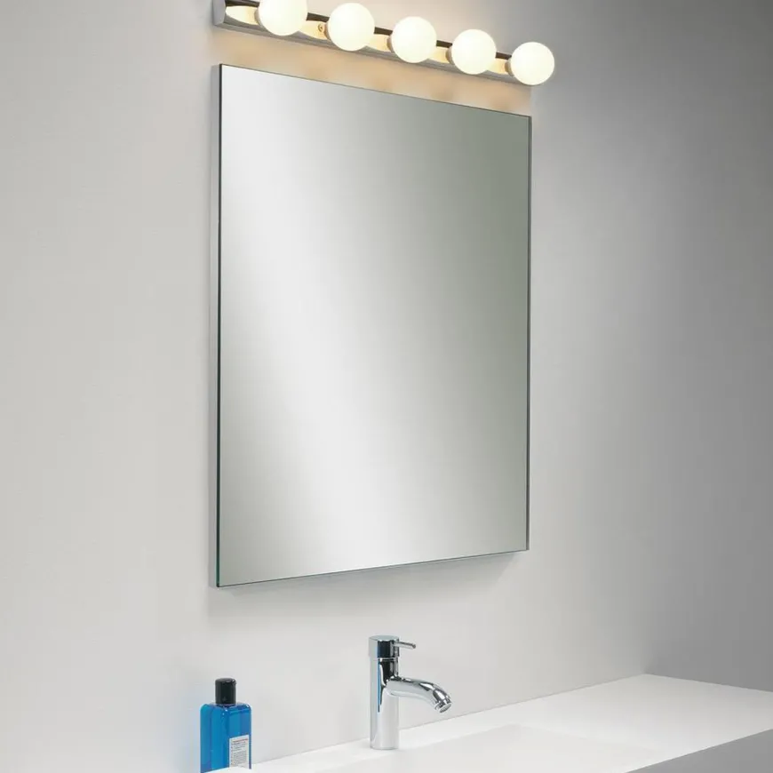 Cabaret 5 vegglampe for baderom IP44