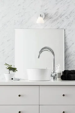 Cassis vegglampe IP44 - Krom/opalhvit - Krom / Opal