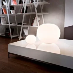 Flos Mini Glo-Ball bordlampe 11cm med Av/På-bryter