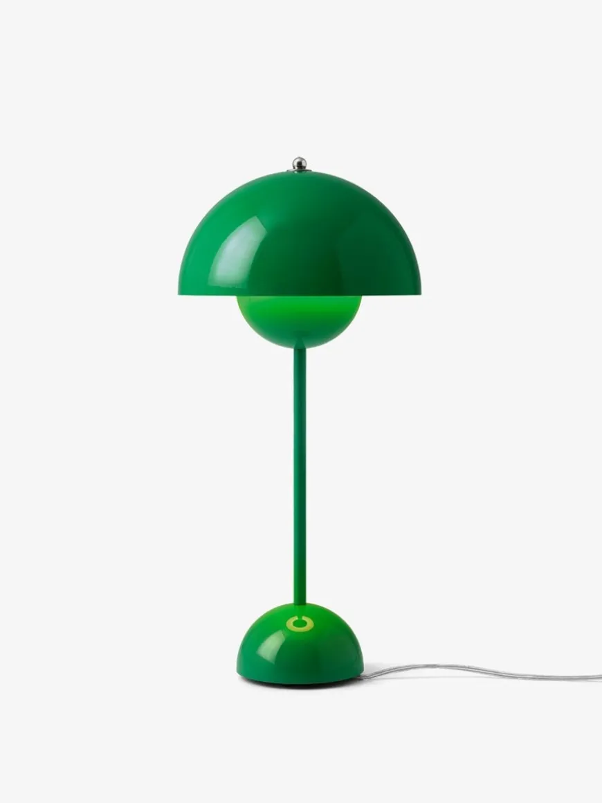 Flowerpot VP3 bordlampe