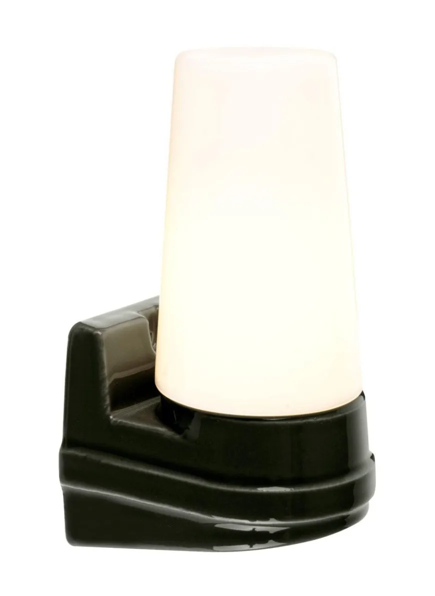 Ifø Bernadotte enkel vegglampe IP44