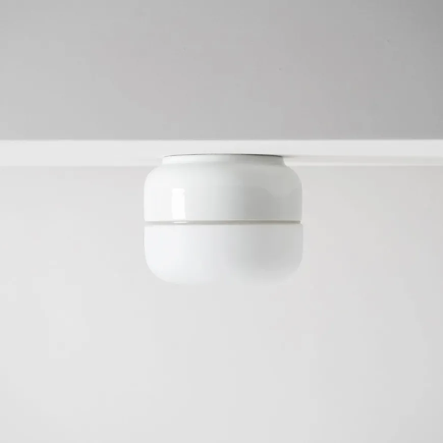 Ifø Ohm 140 / 115 tak/vegg 10W LED dimbar IP44 - 3000K