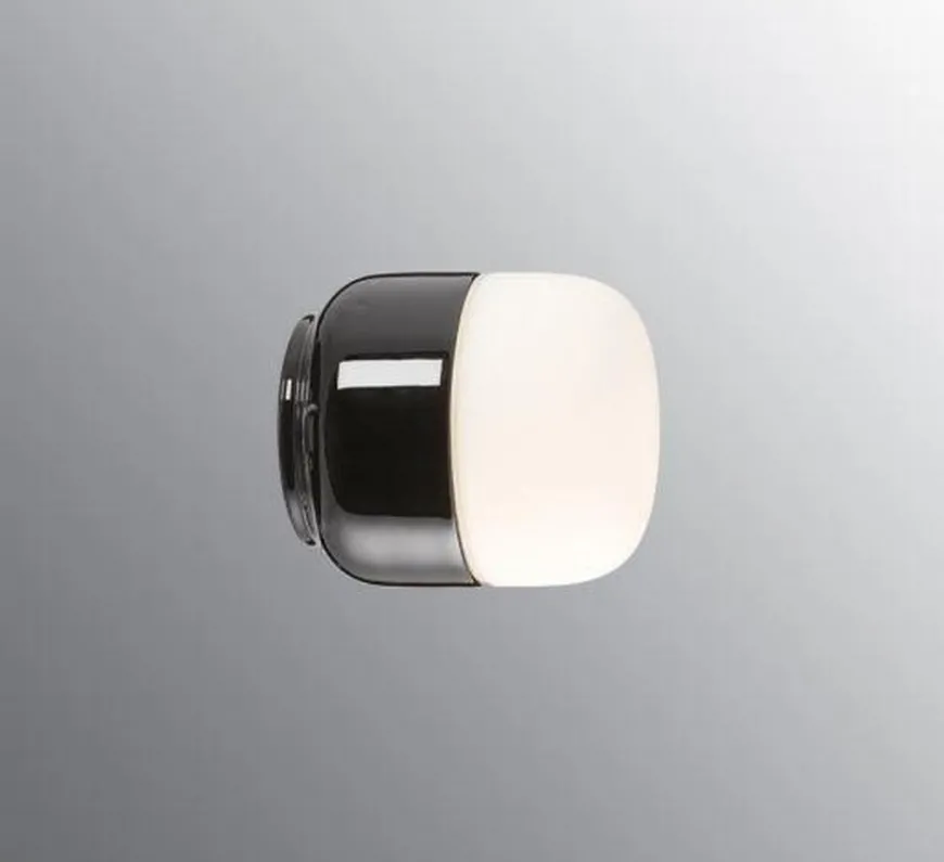Ifø Ohm 100 / 110 vegg/tak lampe IP44 Badstu