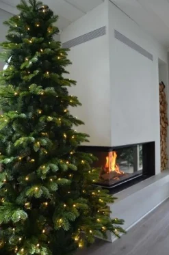 Kunstig juletre med lys 210cm