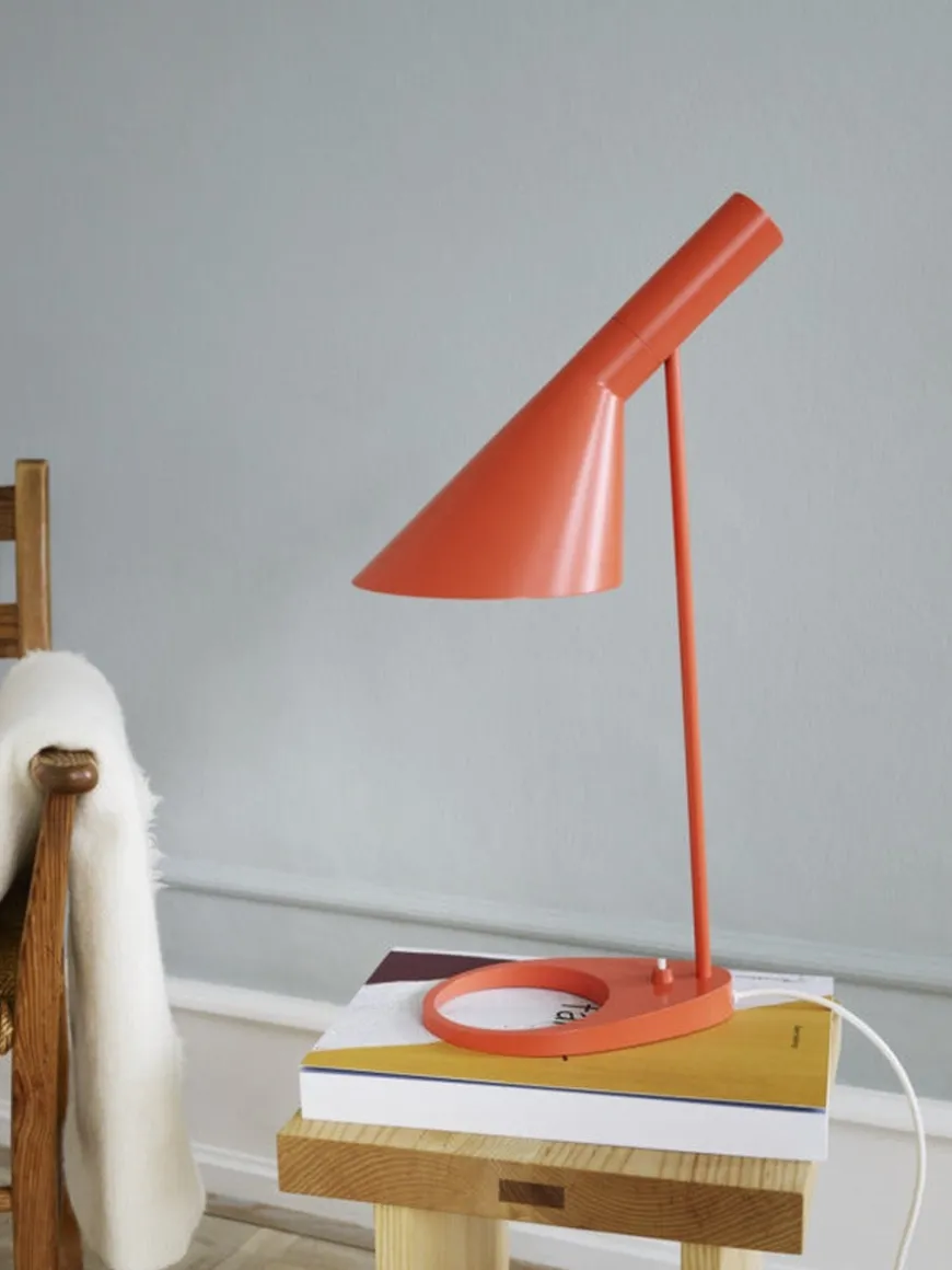 Louis Poulsen AJ bordlampe