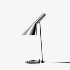 Louis Poulsen AJ bordlampe