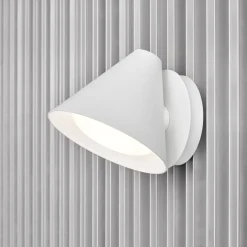 Louis Poulsen Keglen vegglampe