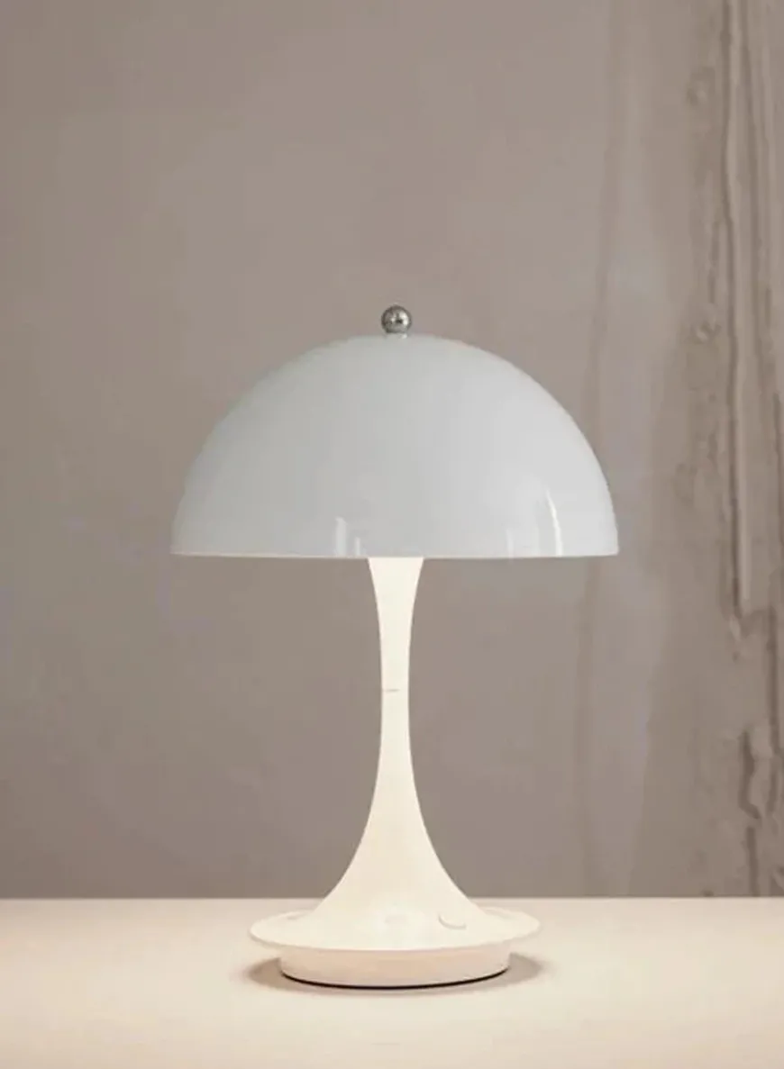 Louis Poulsen Panthella 160 portabel bordlampe