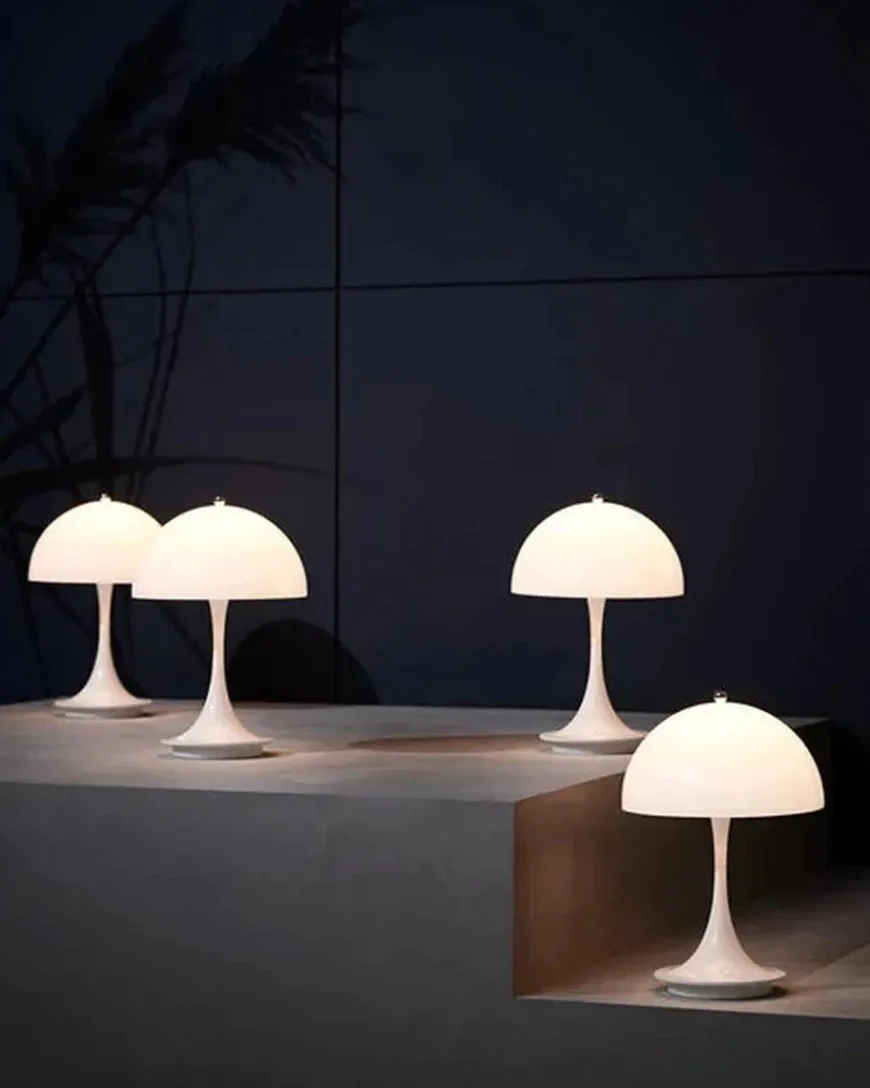 Louis Poulsen Panthella 160 portabel bordlampe