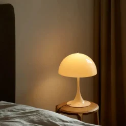 Louis Poulsen Panthella 320 V2 bordlampe