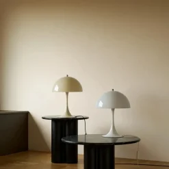Louis Poulsen Panthella 320 V2 bordlampe
