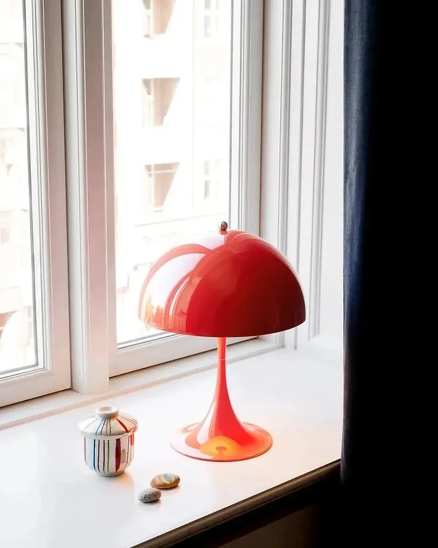 Louis Poulsen Panthella 250 V3 Portable bordlampe