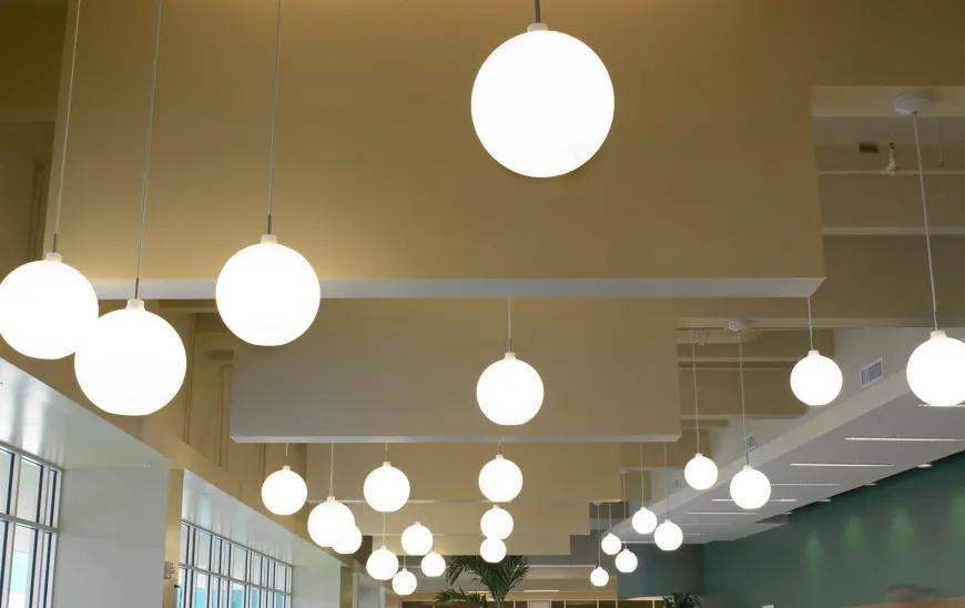 Louis Poulsen Wohlert taklampe Ø40 - Opal