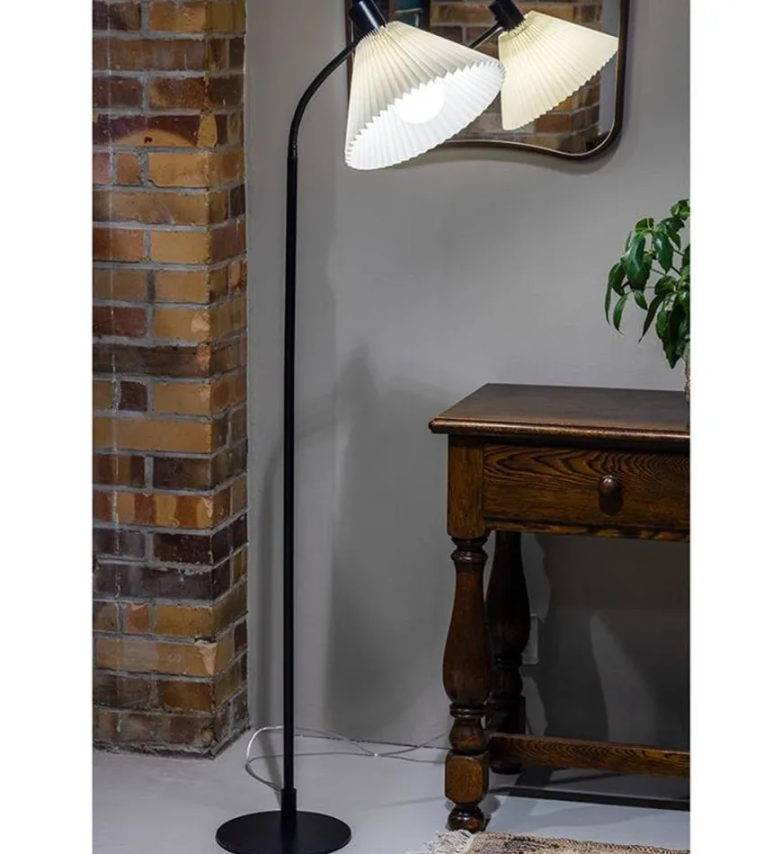 Mira gulvlampe 145 cm - Svart/Offwhite - Svart / Hvit