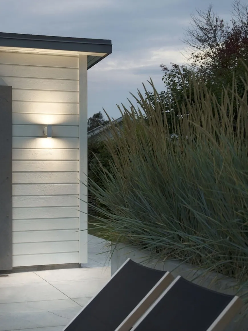 Modena vegglampe opp/ned utendørs 2x4W 3000K IP44 - Hvit
