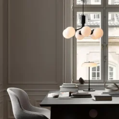 Nuura Apiales 6 taklampe satin svart / opal