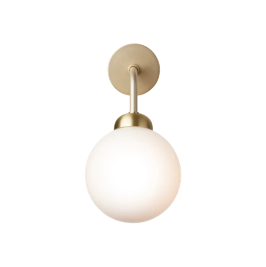 Nuura Apiales vegglampe - direkte montering - messing/Opal