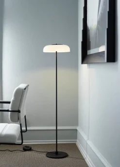 Nuura Blossi gulvlampe svart
