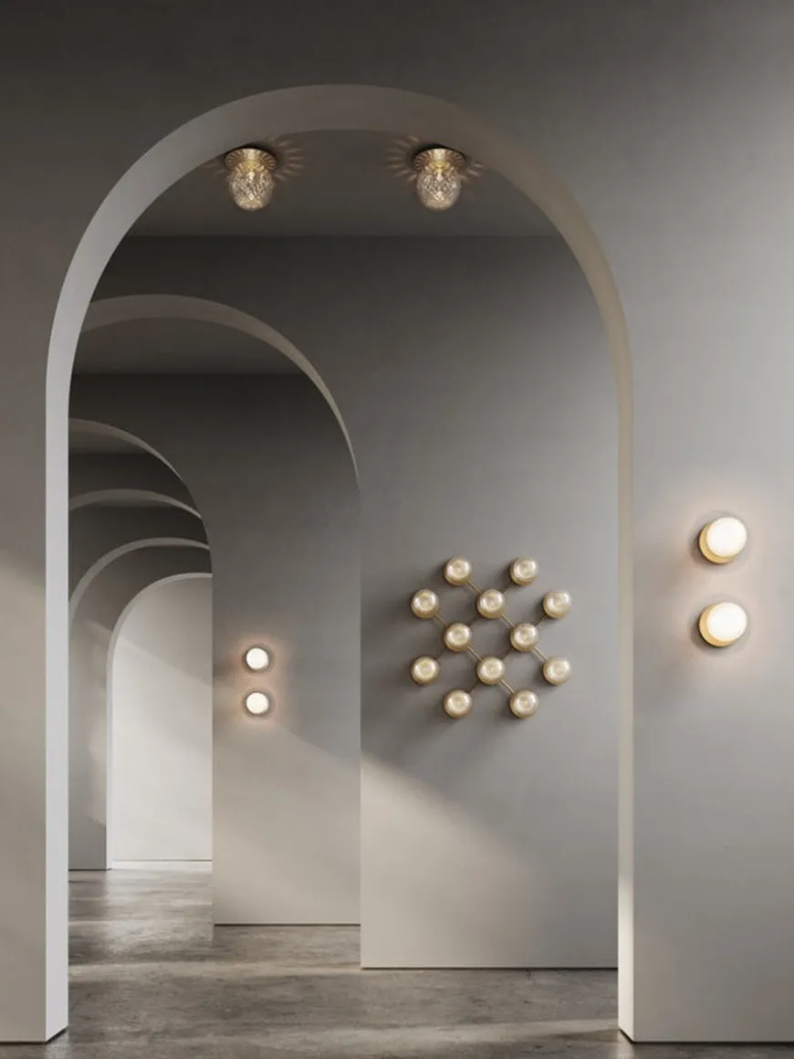 Nuura Liila 1 vegglampe/taklampe - medium - nordic gold / optikk