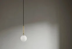 Nuura Miira 1 messing / opal