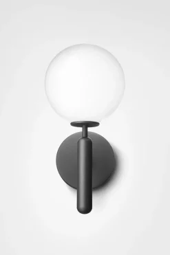 Nuura Miira vegglampe svart / opal