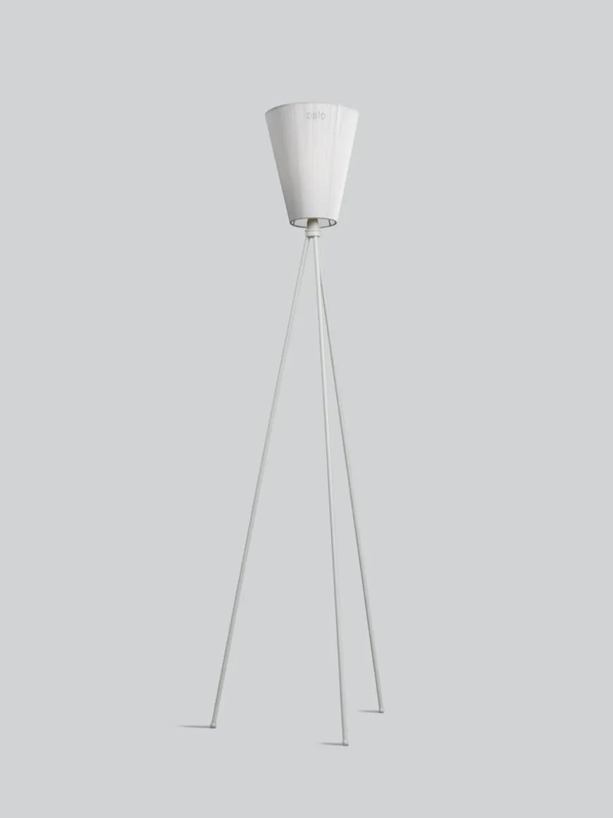 Oslo Wood gulvlampe lysegrå med skjerm