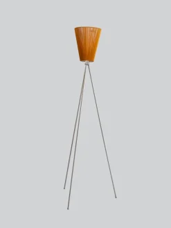 Oslo Wood gulvlampe stål med skjerm