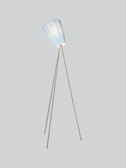 Oslo Wood gulvlampe stål med skjerm