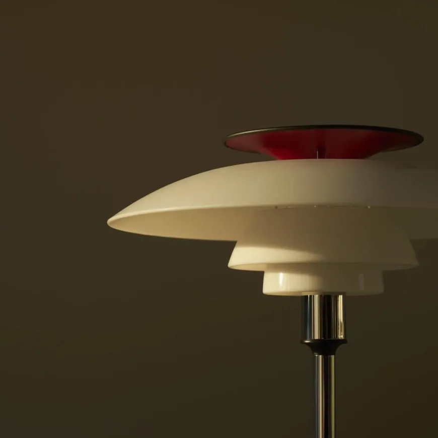 PH 80 oppladbar bordlampe H31