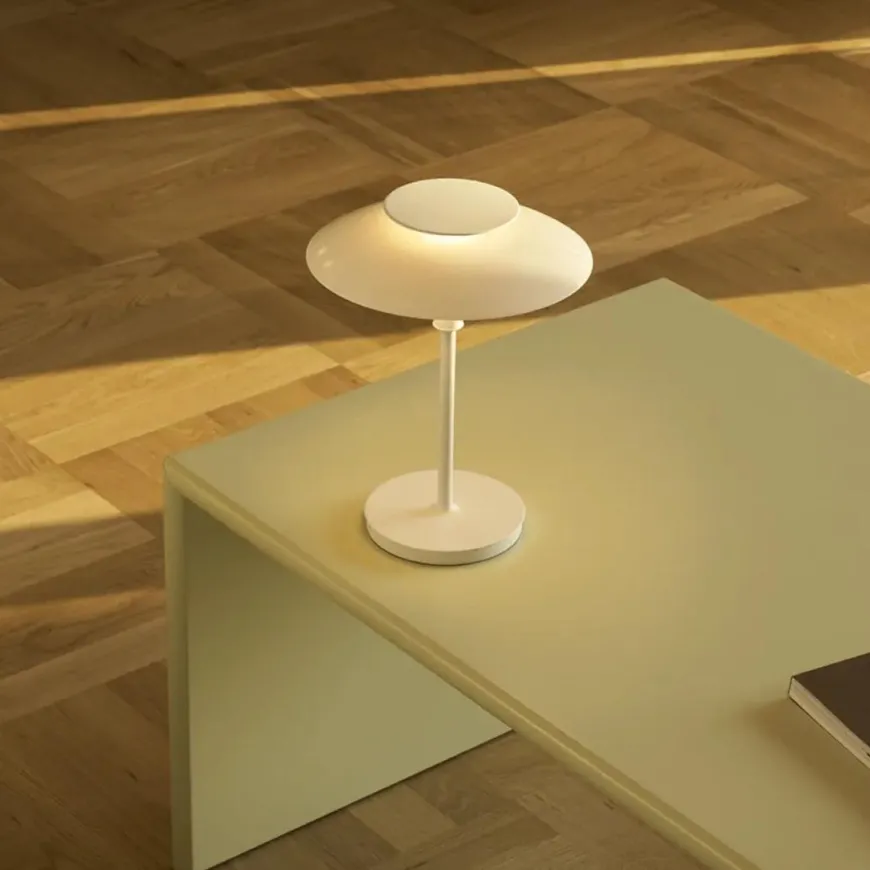 PH 80 oppladbar bordlampe H31
