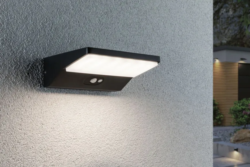 Ronas vegglampe utendørs 3,4W 3000 Kelvin m/bevegelses sensor - Solcelle
