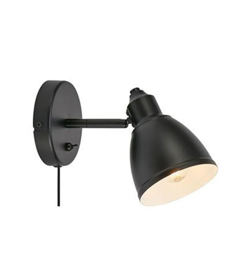 Story vegglampe