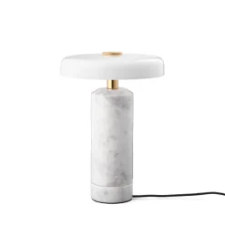 Trip oppladbar bordlampe - Hvit marmor/Hvit skjerm