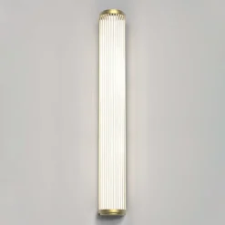 Versailles 600 vegglampe 25W IP44 3000 kelvin - Matt Gullfarget
